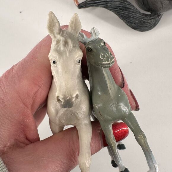 Vintage 1980s IMPERIAL Horse Dark Brown Cows Bull Figures Group of 6 Barn Animal - Picture 5 of 16